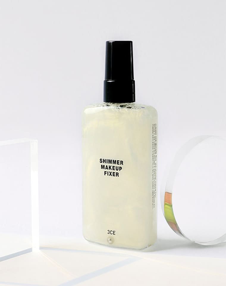 Shimmer Makeup Fixer Gold Display
