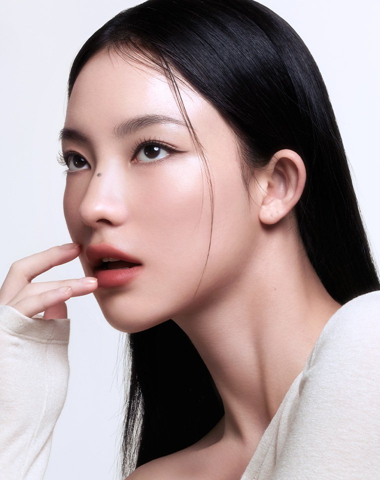 Cashmere Nude Model